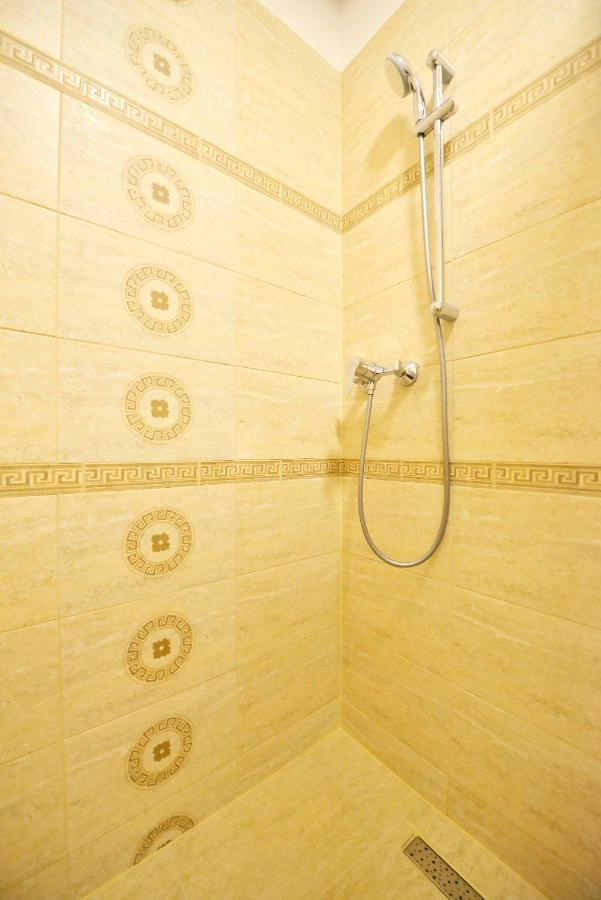 Otilia Aparthotel Bucureşti Ngoại thất bức ảnh